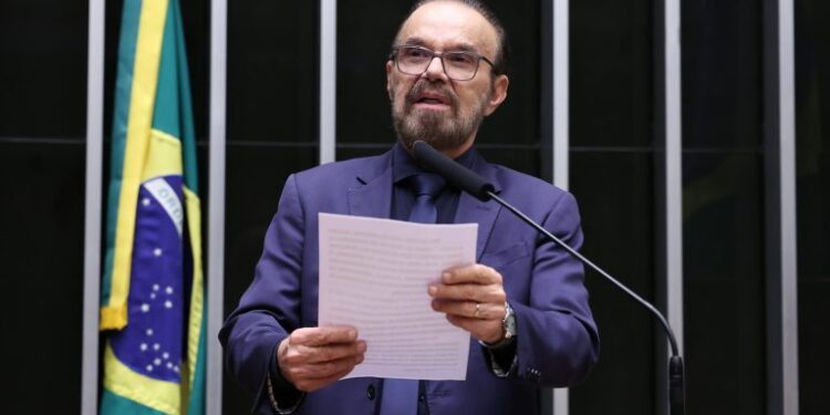 Projeto cria marco regulatório para fintechs com foco no combate a fraudes e lavagem de dinheiro