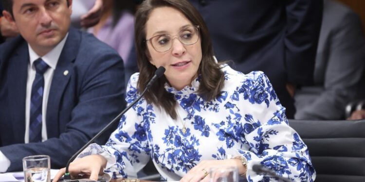 Projeto cria política de saúde mental na educação básica