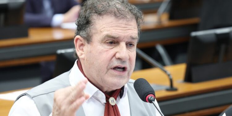 Projeto cria programa de educação e conscientização para proteção animal