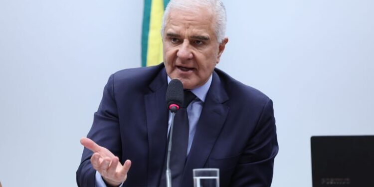 Projeto cria requisitos adicionais de governança para investimentos de empresas estatais