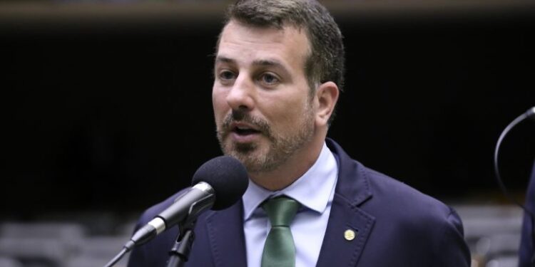 Projeto cria sistema de descarte especial para agulhas e seringas usadas em casa