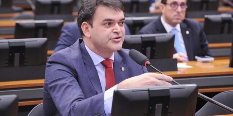 Projeto cria Tarifa Social de Energia Elétrica com descontos calculados por região
