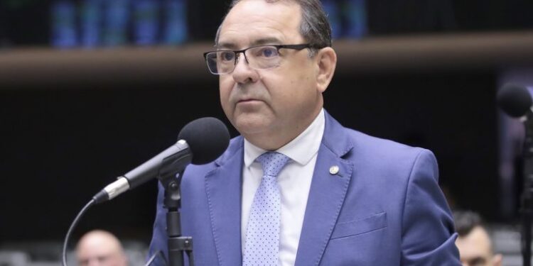 Projeto isenta feirantes de IPI na compra de veículos utilitários