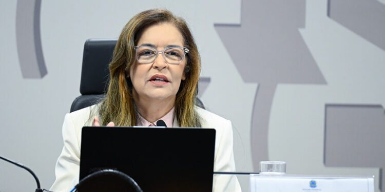 Projeto na CAS cria diretrizes para uso da inteligência artificial na saúde