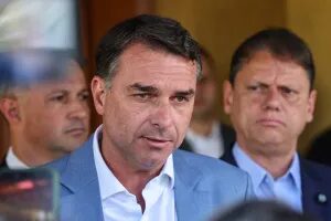 Republicanos anuncia apoio a Flávio Bolsonaro no 2º turno