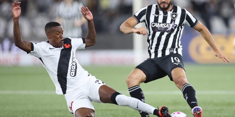 Vasco vence o Botafogo em clássico no Nilton Santos e se distancia ainda mais do Z-4 do Brasileiro