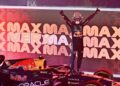 Verstappen vence pela primeira vez em Cingapura; Antonelli fica perto do título