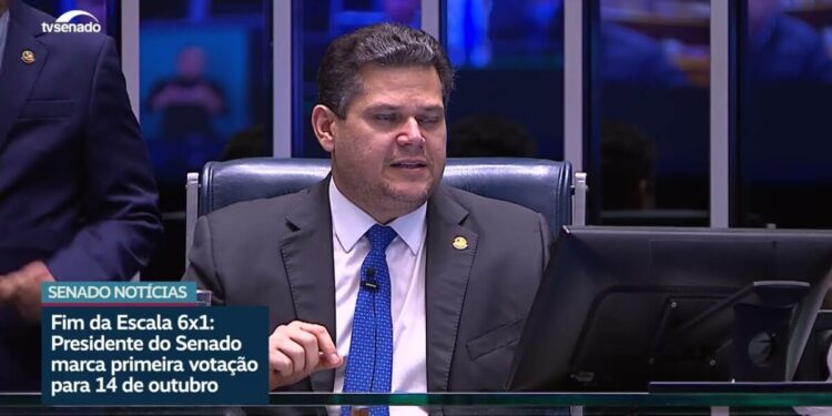 Vídeo: PEC do fim da escala 6x1 deve ser votada em primeiro turno na quarta